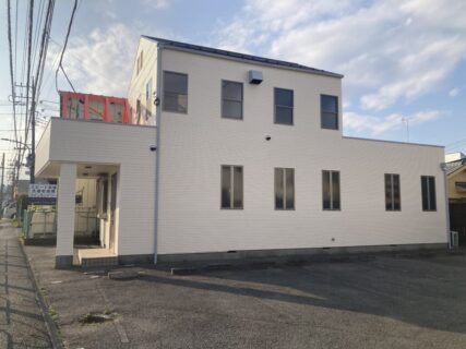 八王子市外壁塗装　鉄部と屋根ガルバリウム